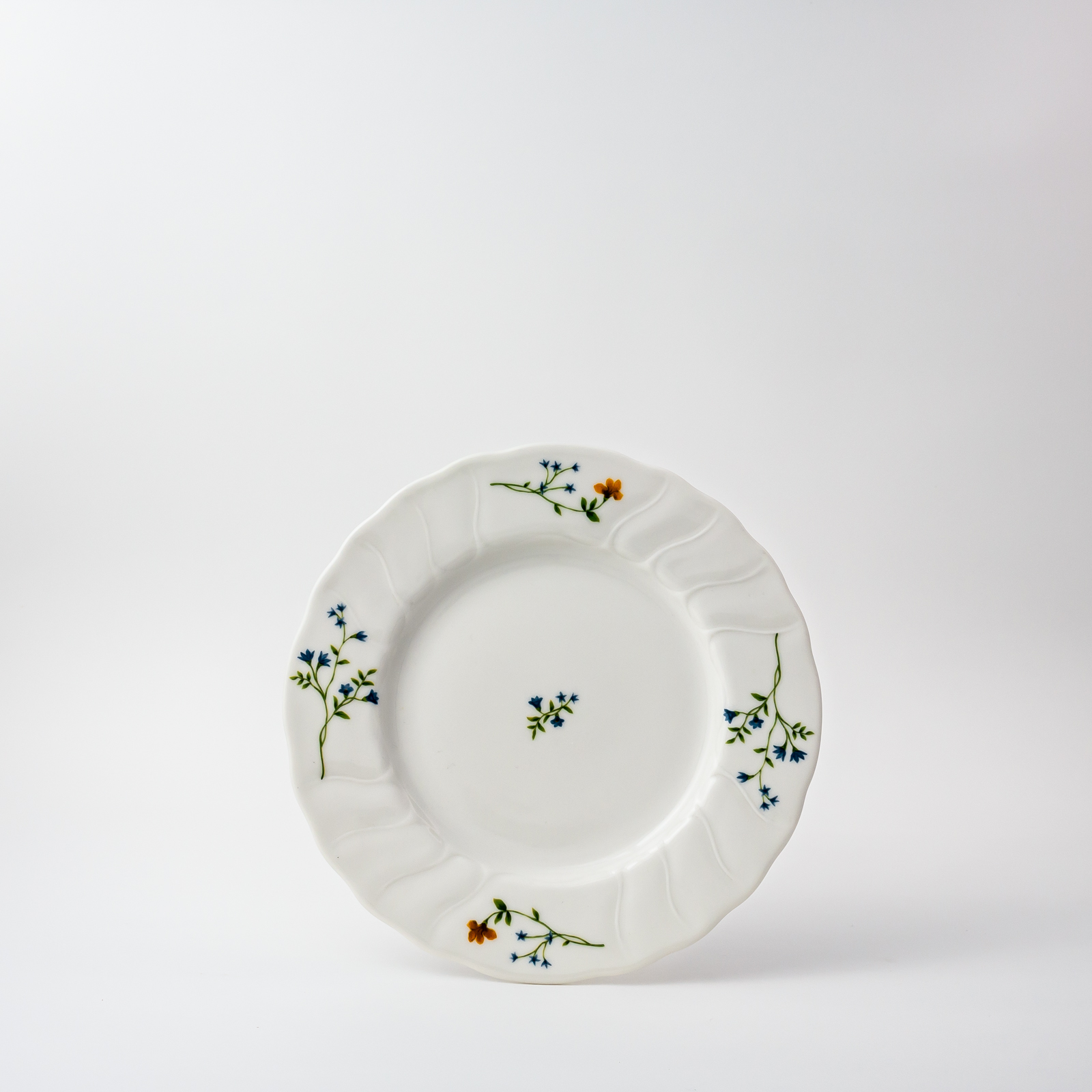 Round plate 21cm – Luxembourg – Wild flowers