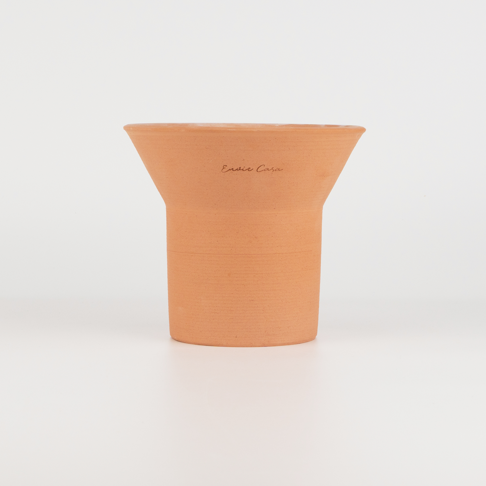 Bochina Terracotta flower pot
